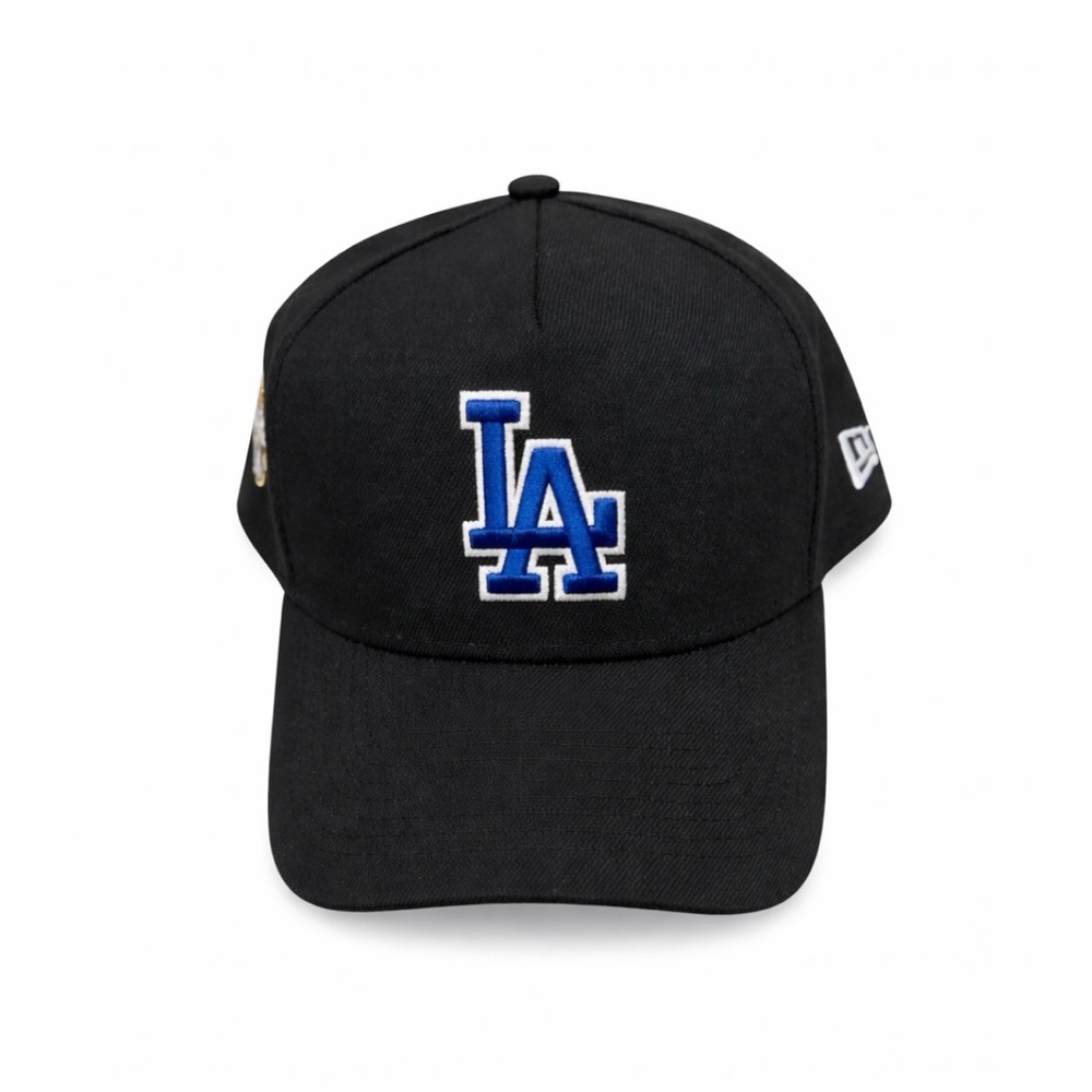 New Era Los Angeles Dodgers Black Cap with Blue LA Logo SnapBack